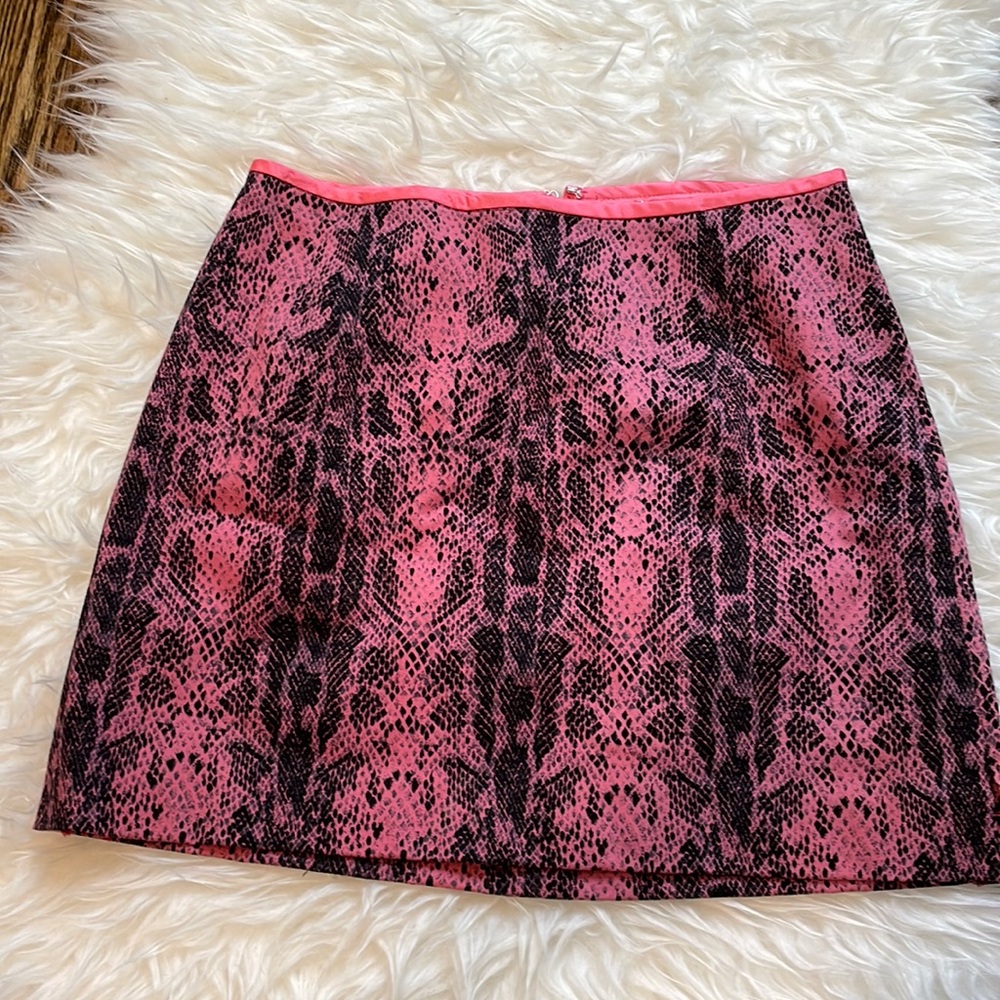 St. Vincent skirt pink animal print